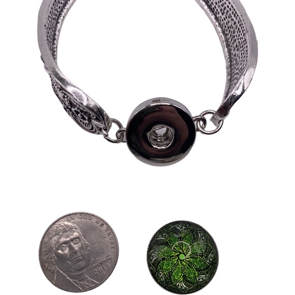 Eclectic Vintage Style Snap Jewelry Bangle Bracelet w/unique Green 18mm snap! - Picture 10 of 14